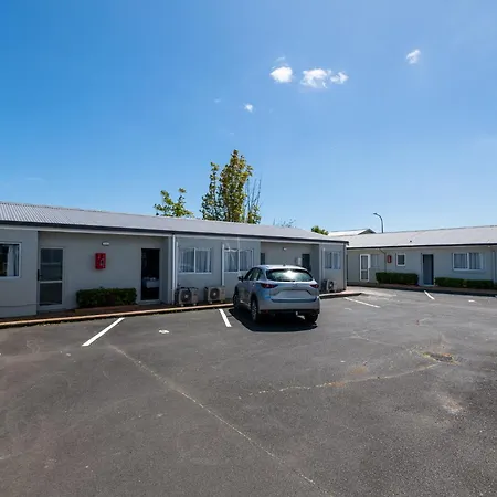 Aurora City Suites Motel-3