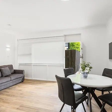 Taft Apartments-2