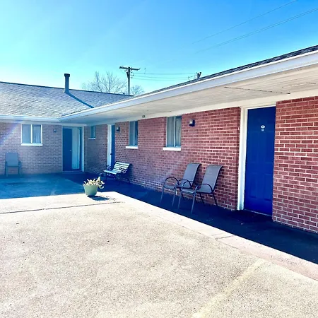 Travelers Inn Olney-3