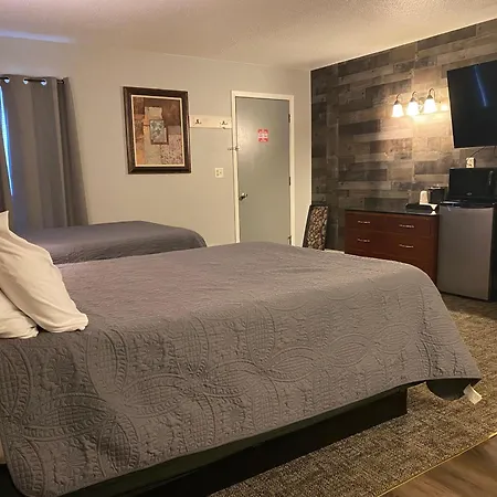 Pelican Motel-3