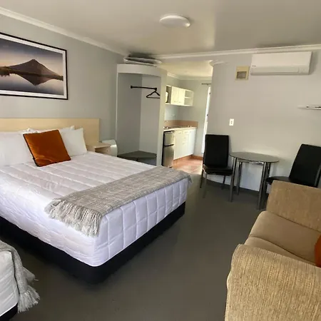 Lakeside Taupo Motel-3