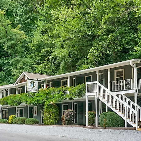 Hickory Falls Inn-2