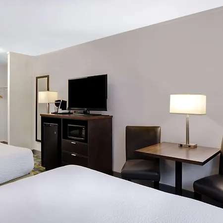Days Inn By Wyndham Victoria Airport Sidney-3