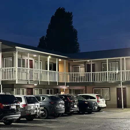 The Royal Victorian Motel-3