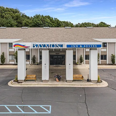 Baymont By Wyndham Grand Haven-3