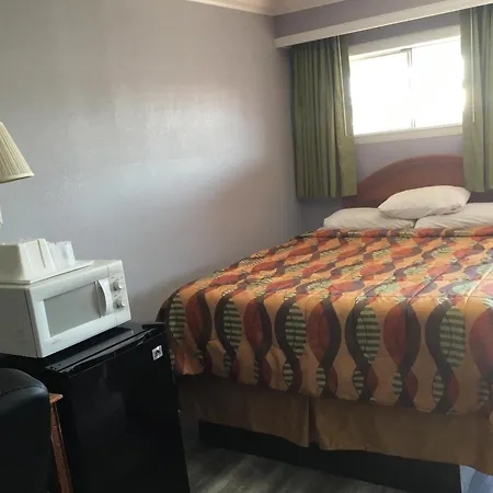 Budget Inn Plainview-3