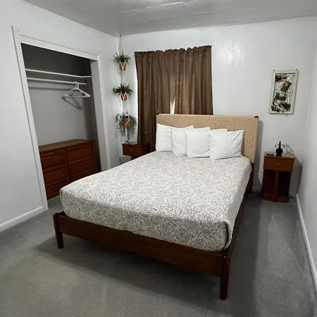 The Cascade Motel-3