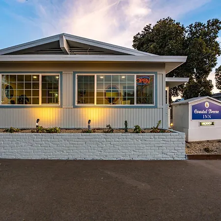 Coastal Breeze Inn-2