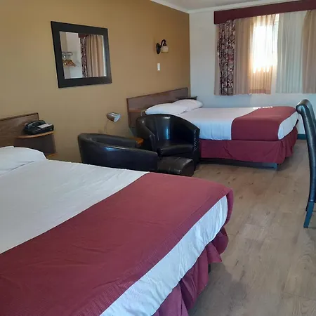 Travellers Motel-3