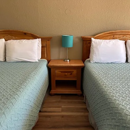 Sunset Inn And Suites-2