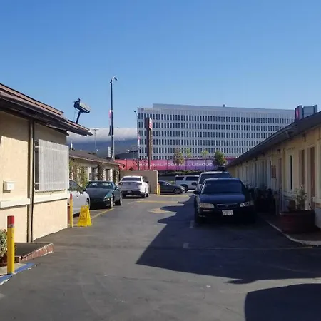 Hollywood Park Motel-2