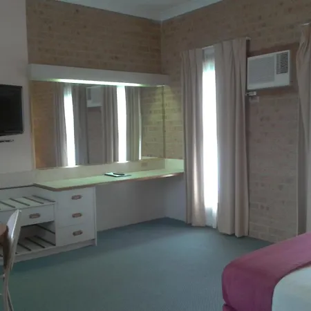 Elsinor Motor Lodge-2