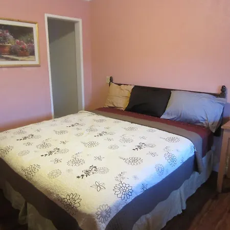Travel Eagle Inn Motel-3