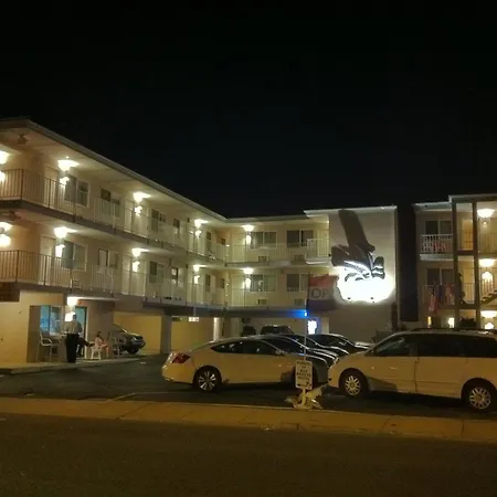 Bay Breeze Motel-2