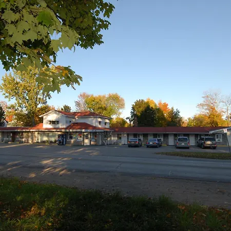 Kings Inn Orillia-2