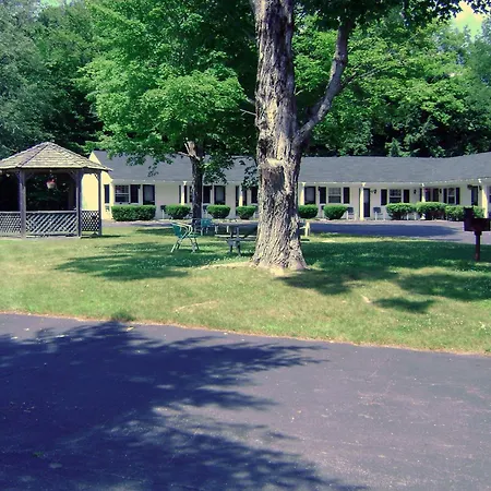 Franconia Notch Motel-2