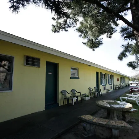 The Buckingham Motel Adults Only-2