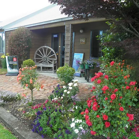 Lakefront Lodge-3