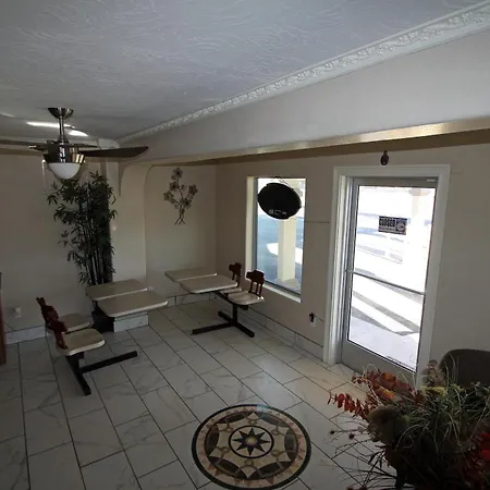 Executive Inn Snyder-3