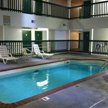 Budget Inn Wentzville-3