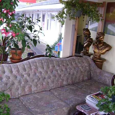 Lakelawn B&B And Motel-2