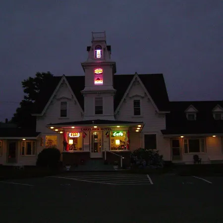 Lakelawn B&B And Motel-3