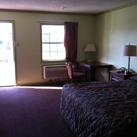 Victorian Inn Midland-3