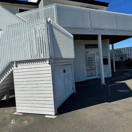 Surf Beach Motel Newcastle-3