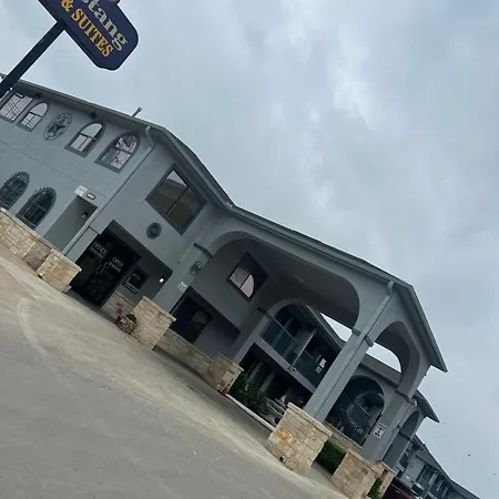 Mustang Inn And Suites-2