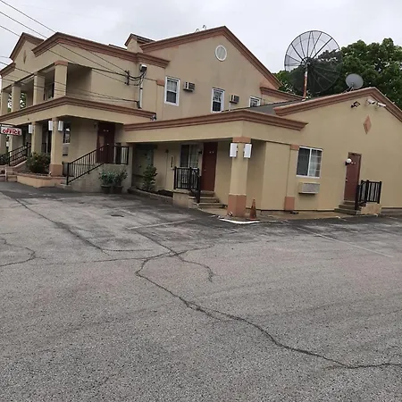 Travelers Lodge-3