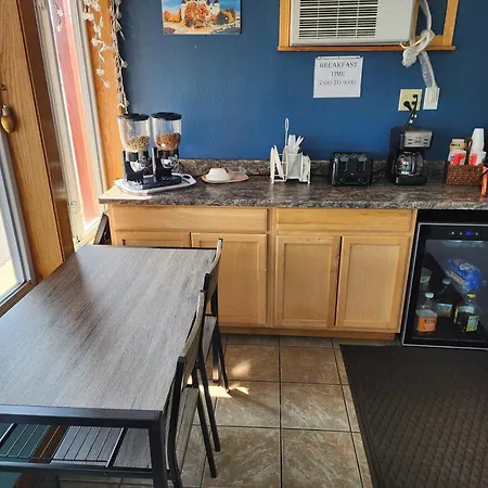 Guest House Motel-2