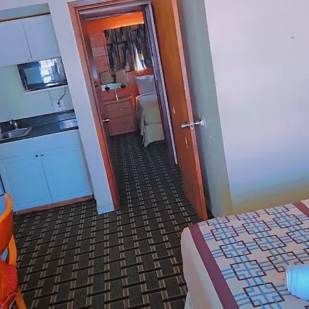 Wayfarer Motel-3