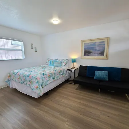 Sun Island Motel-3