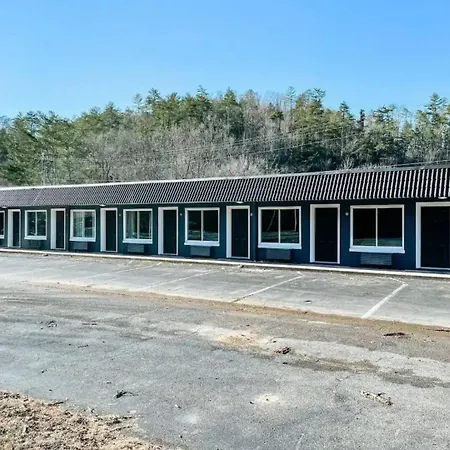 Wildflower Room At The Trailblazer Unit 9-3