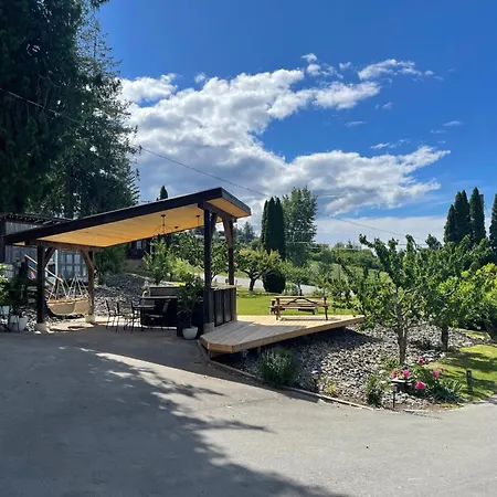 The Valley View Cabins And Event Center-3