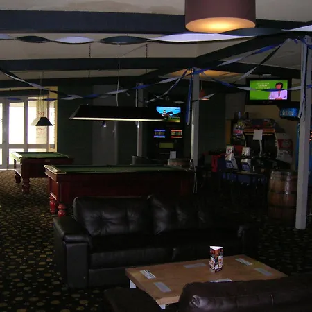 Overlander Hotel Motel-2