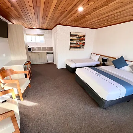 Port Campbell Motor Inn-2