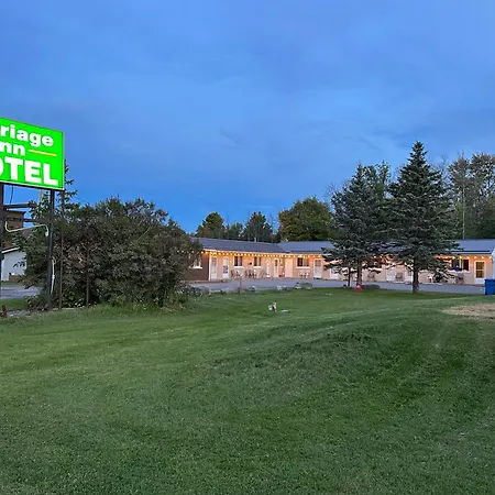 Carriage Inn Motel-2