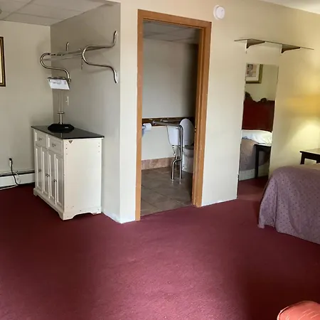 Embassy Motel-2