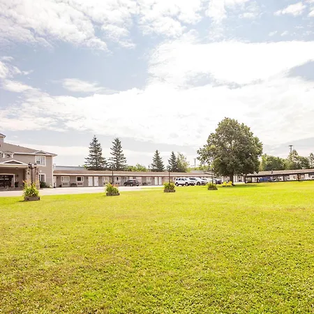 Canadas Best Value Inn & Suites-Charlottetown-3