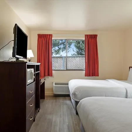 Quincy Inn And Suites-3