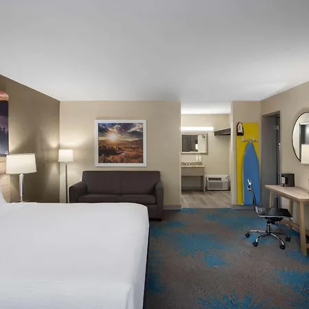 Days Inn By Wyndham Klamath Falls-2