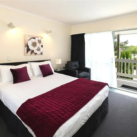 Accolade Lodge Motel-2