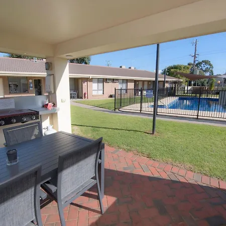 Jacaranda Apartments-3