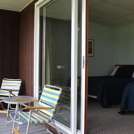 Sandy Point Motel-2