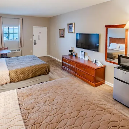 Beyonder Resort Cajun Moon-2