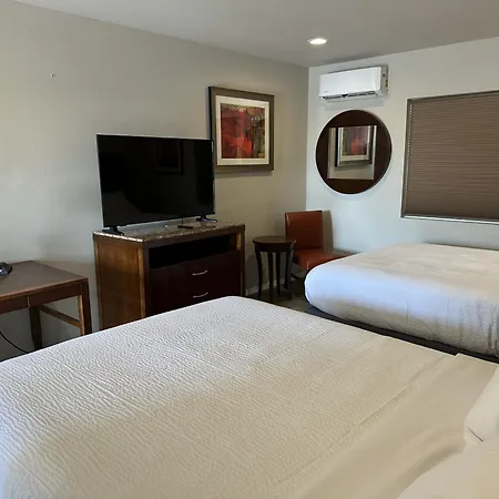 The Gq Extended Stay-2