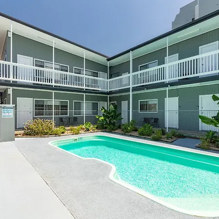 Pacific Motel 08-2