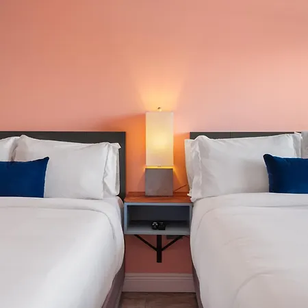 The Iris Motel-3