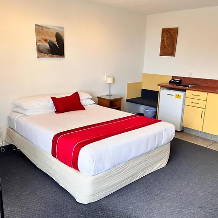 Sundowner Motel-3
